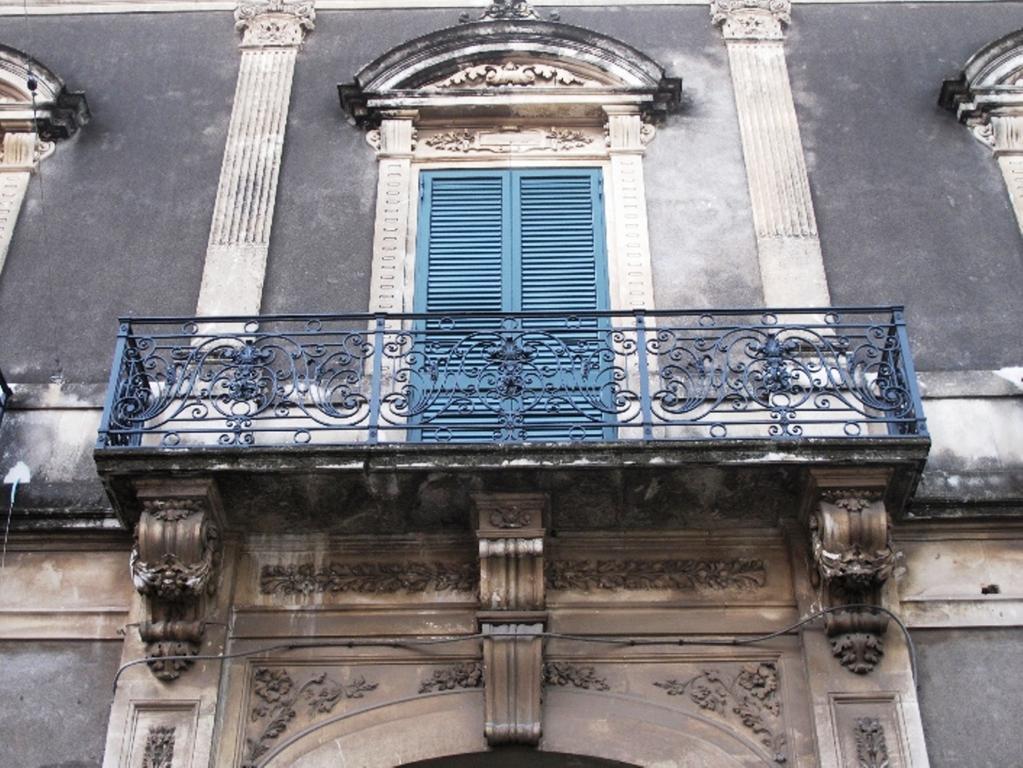 B&B Di Charme Camelie Palazzo Nicotra Riposto Dış mekan fotoğraf