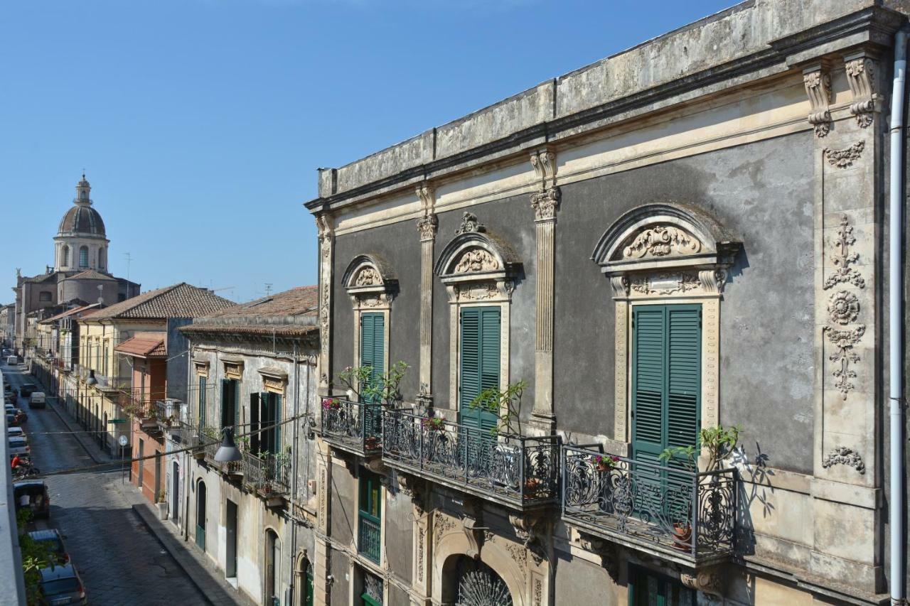 B&B Di Charme Camelie Palazzo Nicotra Riposto Dış mekan fotoğraf