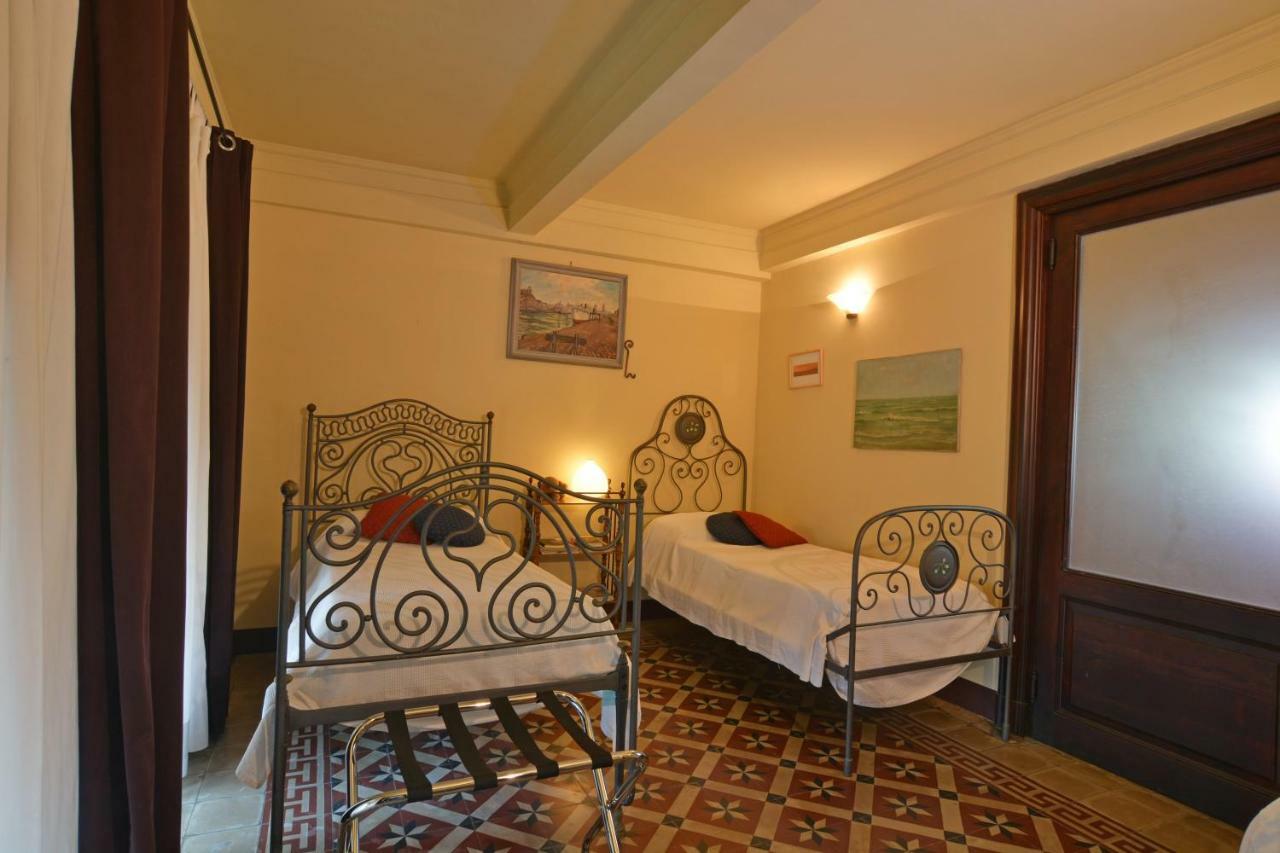 B&B Di Charme Camelie Palazzo Nicotra Riposto Dış mekan fotoğraf